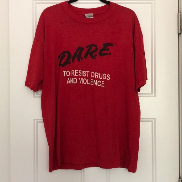 Vintage DARE T-shirt - Picture 1 of 6